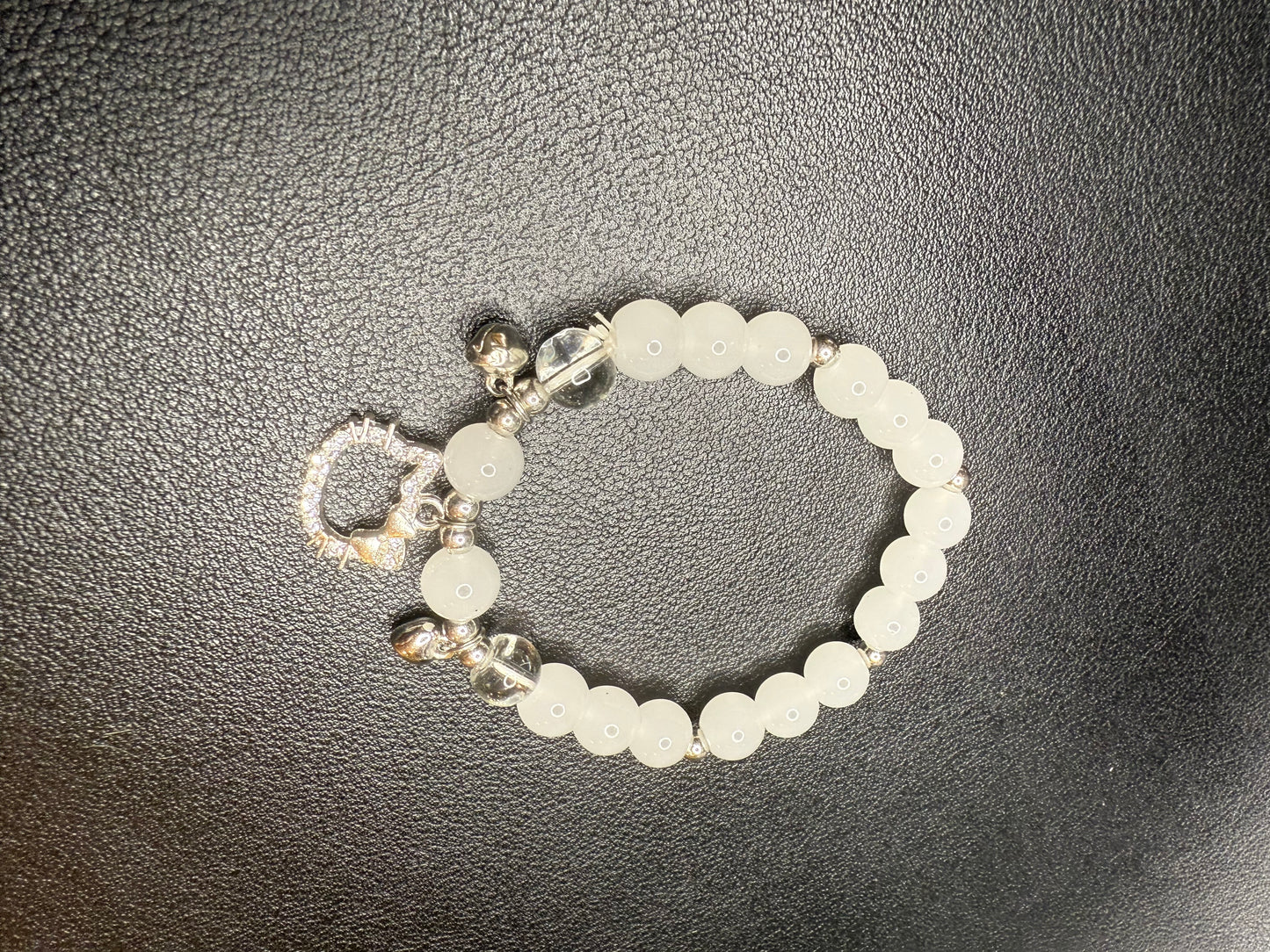 Beaded bracelet with metal accent