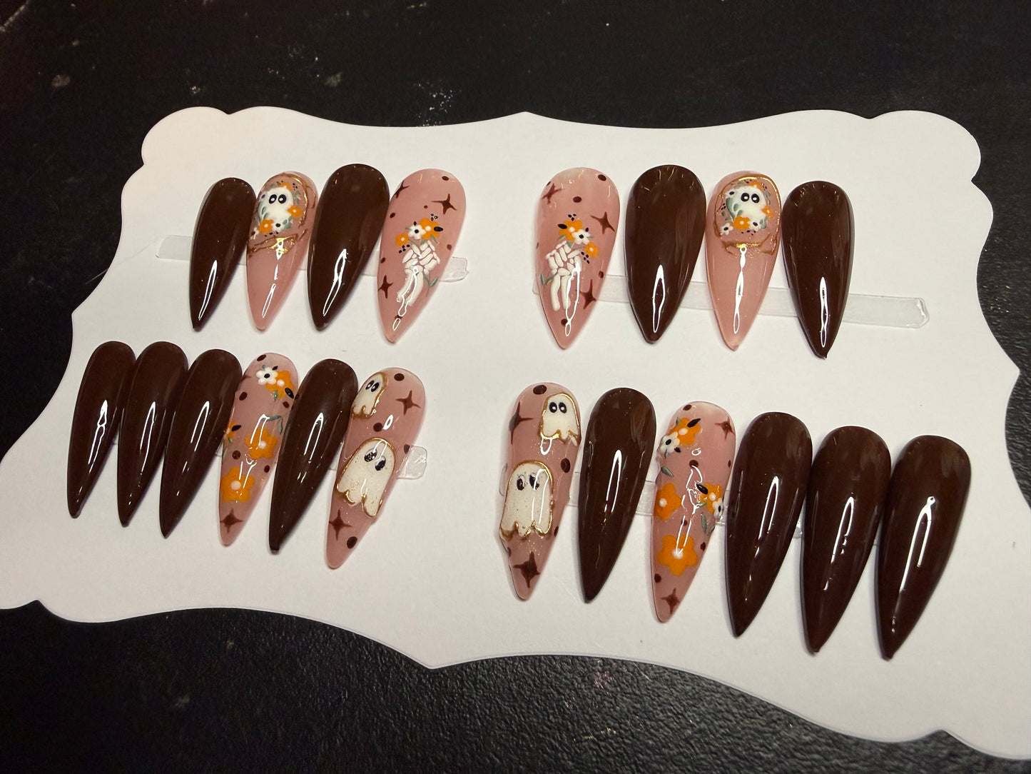 20 piece reusable handmade Halloween press on set.