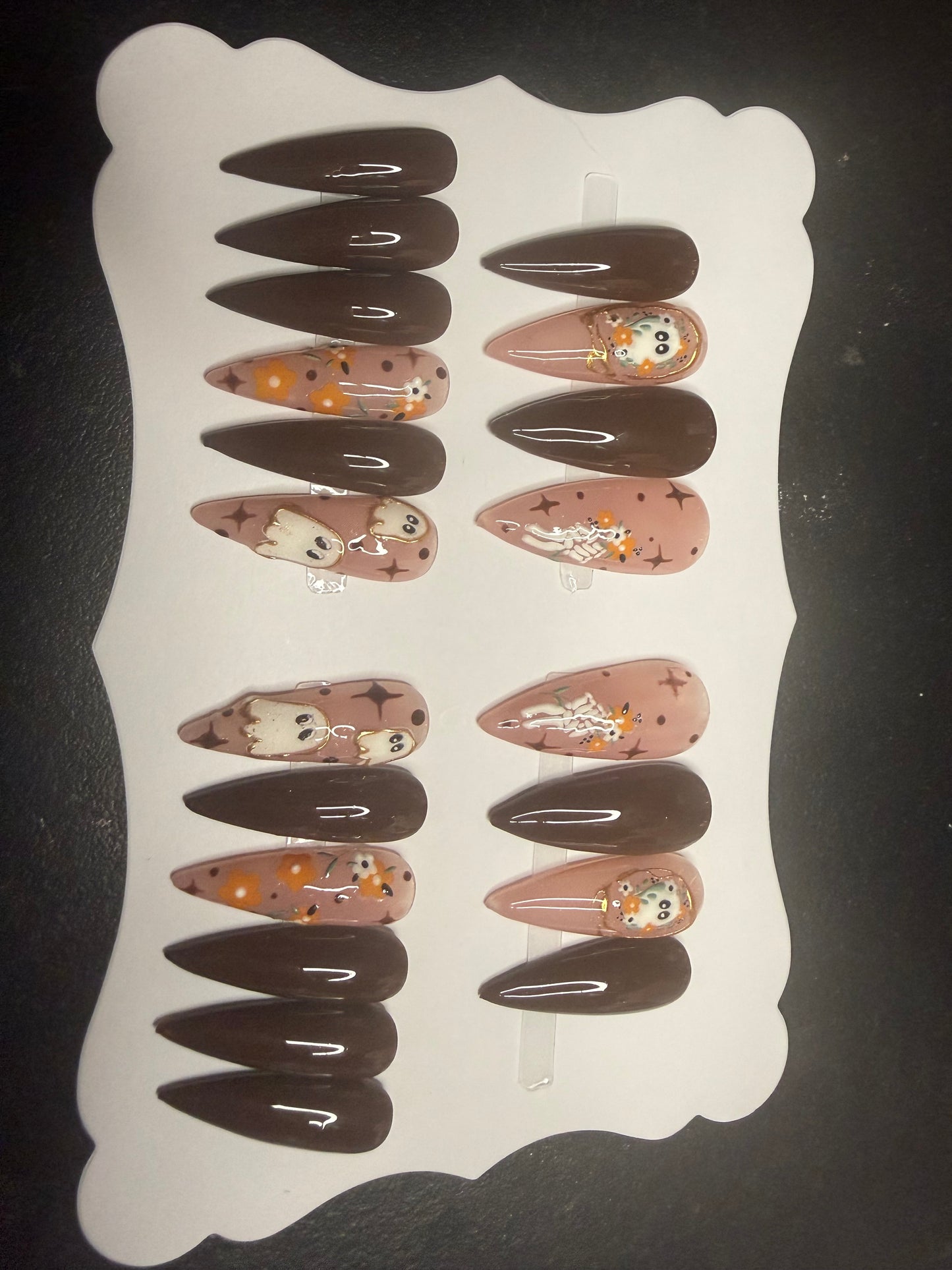 20 piece reusable handmade Halloween press on set.